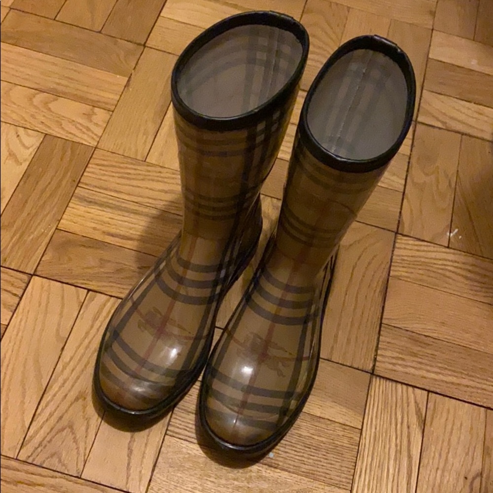 Burberry Rain Boots - AUTHENTIC